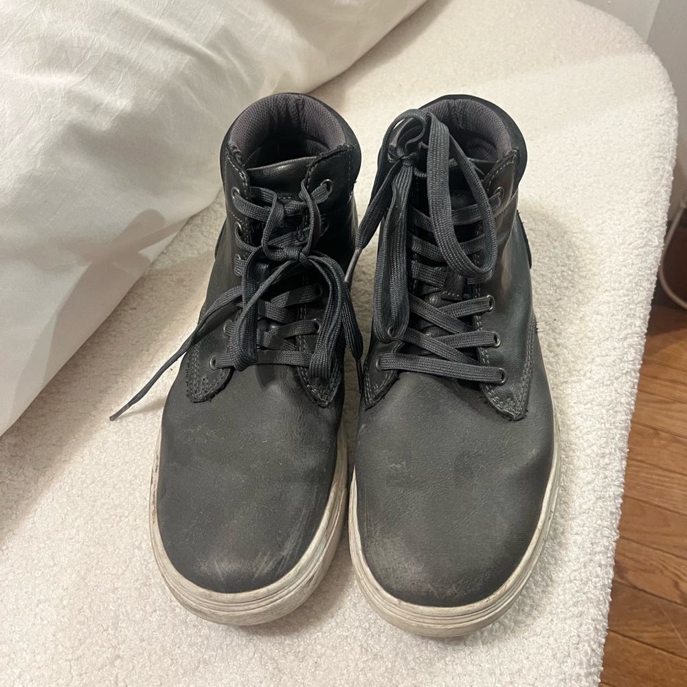 Men’s Grey Sneakers